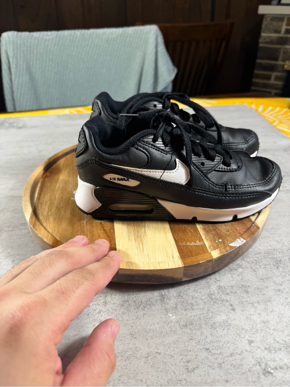 Nike Air Max 90 Kids' Shoes (Black/White) size 2Y - Picture 3 of 7